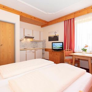Studio met een King Size Bed